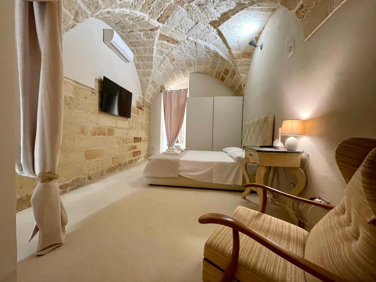 Bed and Breakfast Palazzo De Carlo E Il Parco Dei 7 Pozzi Лечче Экстерьер фото
