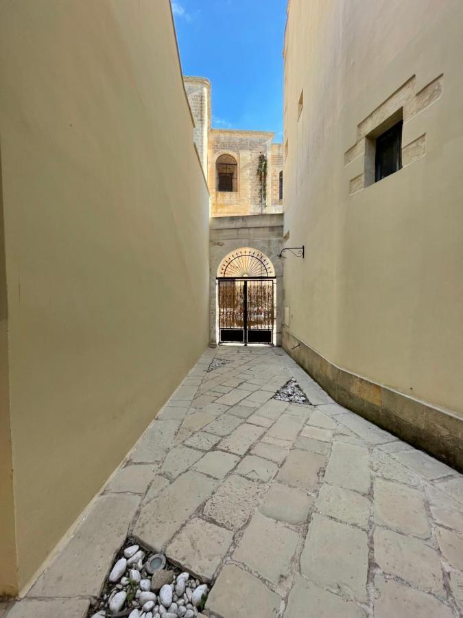 Bed and Breakfast Palazzo De Carlo E Il Parco Dei 7 Pozzi Лечче Экстерьер фото