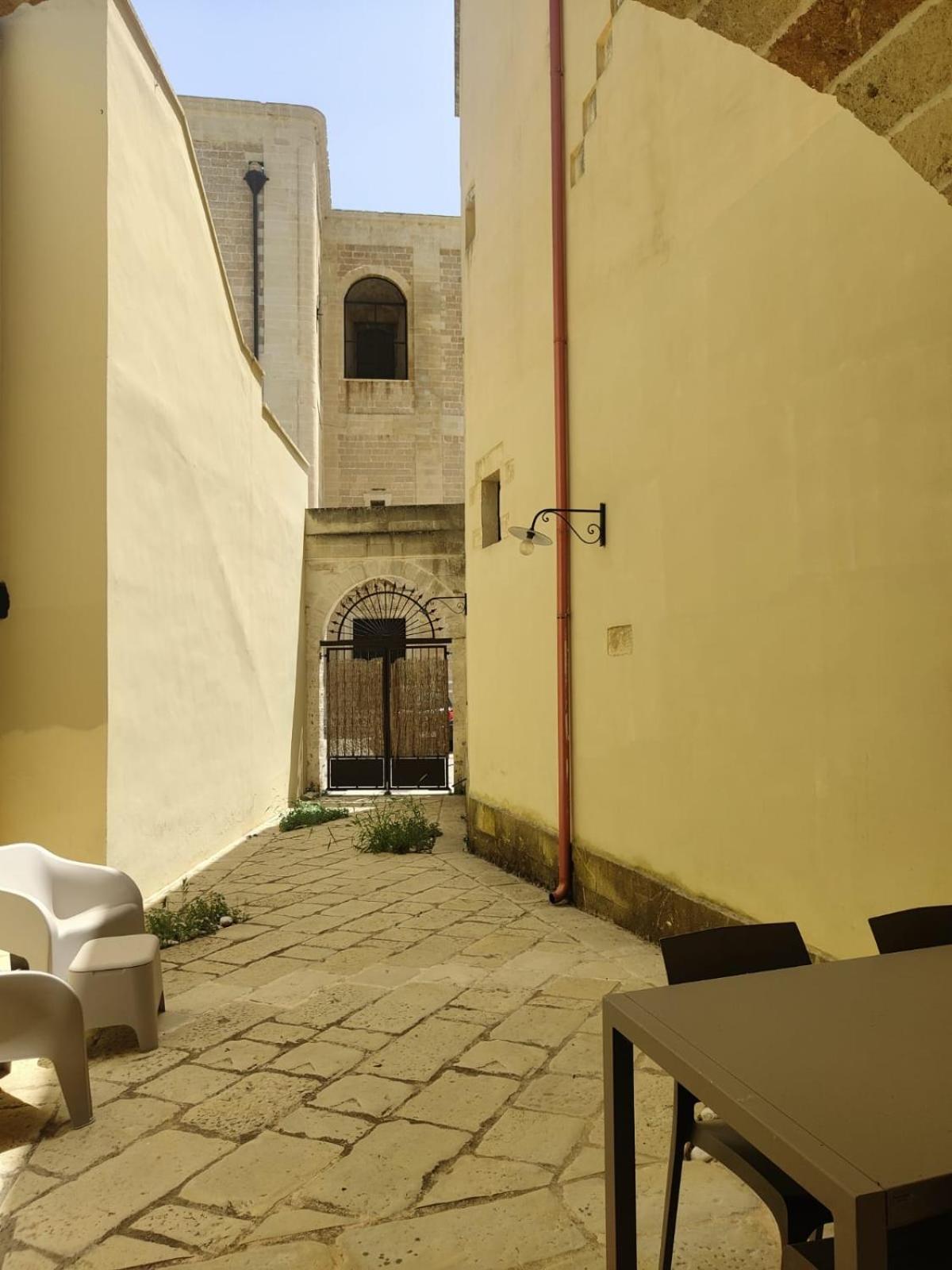 Bed and Breakfast Palazzo De Carlo E Il Parco Dei 7 Pozzi Лечче Экстерьер фото