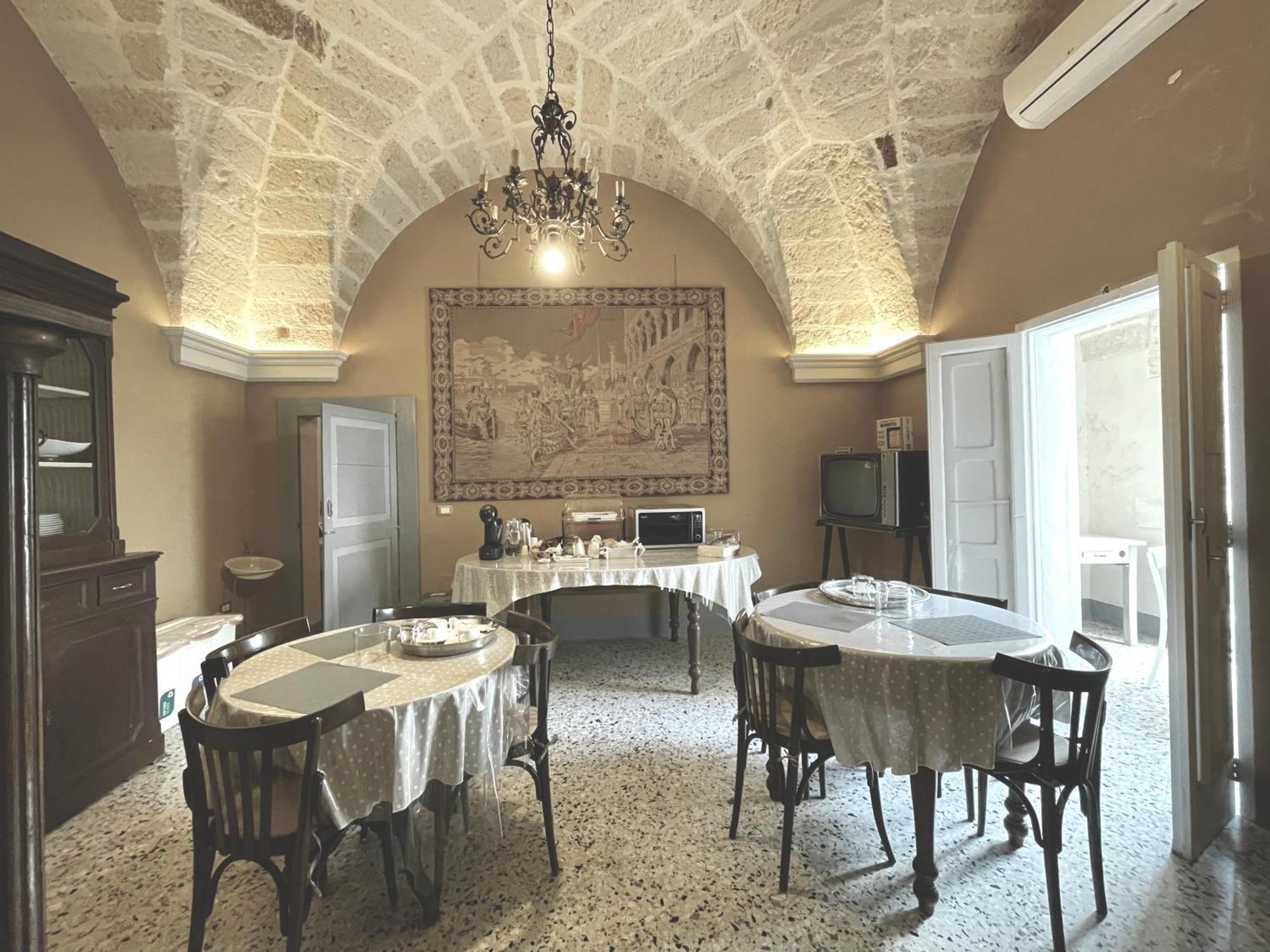Bed and Breakfast Palazzo De Carlo E Il Parco Dei 7 Pozzi Лечче Экстерьер фото